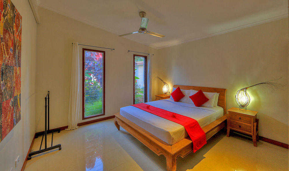 Tropicana Lagoon Apartments Port Vila Esterno foto
