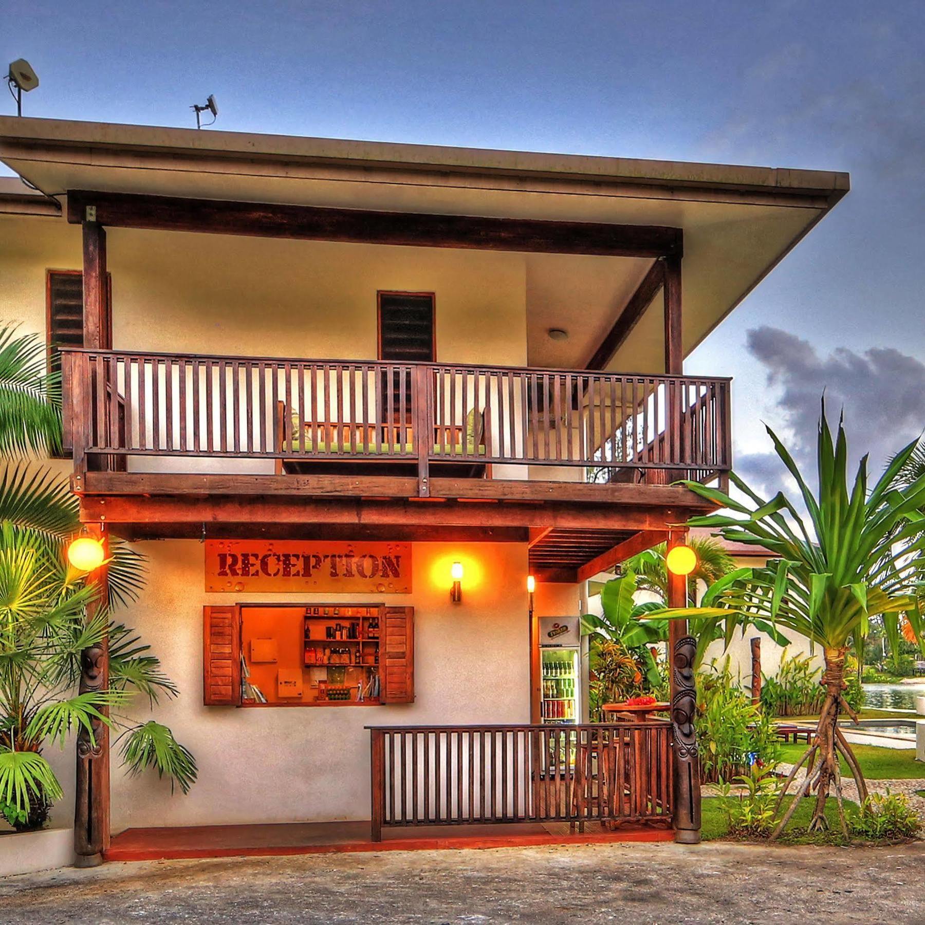 Tropicana Lagoon Apartments Port Vila Esterno foto